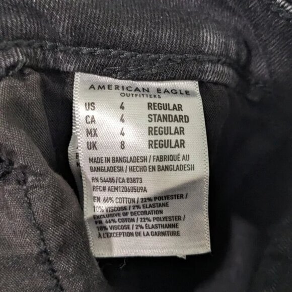 AE | Super High-Waisted Jegging Crop in Distressed Black Blaze - Picture 6 of 15